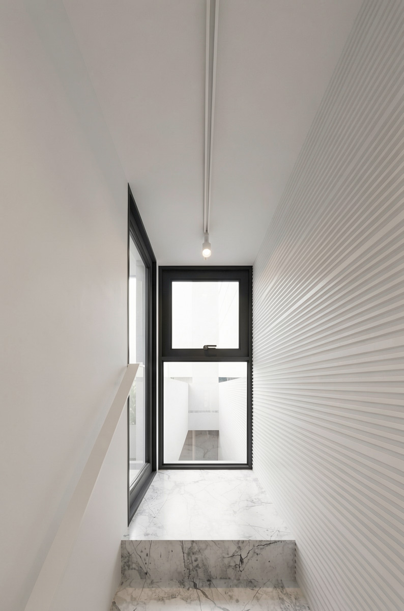 H House   I   Kiến trúc